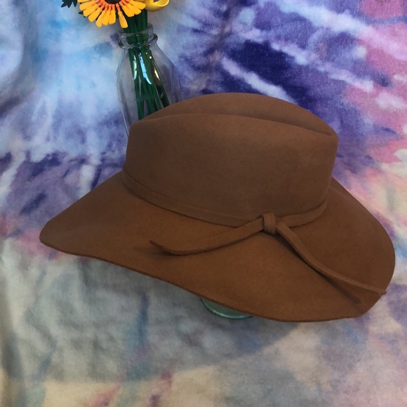 Wool Hat - Picture 1 of 10